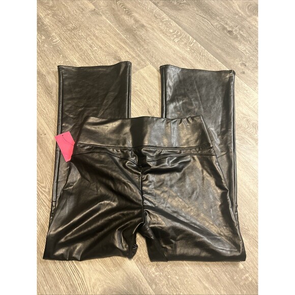 VINCE CAMUTO Women’s Faux Vegan Leather Bootcut Pants Black Size Small (28x29) - Picture 5 of 12